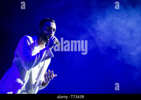 1er mai, Milan. Marco Mengoni effectue @ Mediolanum Forum, Assago. Copyright Davide Merli / Alamy Banque D'Images