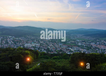 Berndorf : view from mountain Guglzipf à Berndorf dans Wienerwald, Bois de Vienne, Basse-Autriche, Basse Autriche, Autriche Banque D'Images