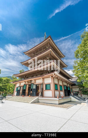 La ville de Nagano, Japon - 04 août 2017 - Nihon Chureiden Shrine et temple Zenkoji le Musée mémorial de guerre à la pagode Zenko-ji, la ville de Nagano, Japon Banque D'Images