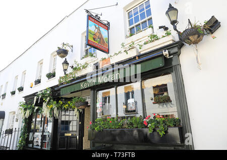 La Nag's Head, un pub anglais traditionnel et charmant sur Kinnerton Street à Belgravia, Londres SW1X, UK Banque D'Images