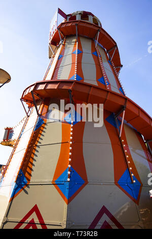 New-wave The fairground ride traditionnels carrés d'ancrage Bristol Banque D'Images