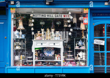 Meubles anciens et vintage shop. Portobello Road. Notting Hill, Londres, Angleterre Banque D'Images