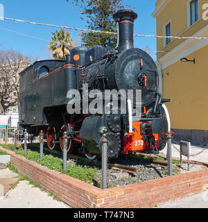 Catane, Italie - 17 mars 2019 : Monument à locomotive à vapeur gare dans Catane , Sicile Banque D'Images