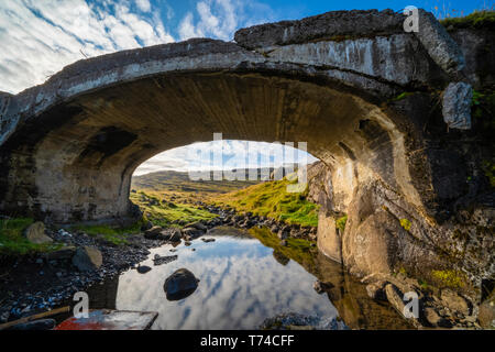 Vieux pont le long de la côte Est de l'Islande, Fjords de l'Est, l'Islande Banque D'Images