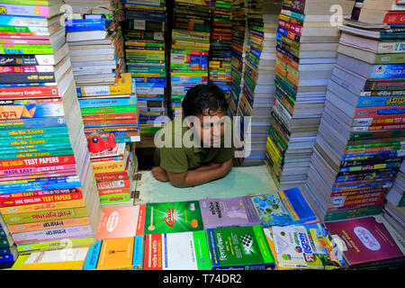 Librairies à Nilkhet Marché Livre à Dhaka, Bangladesh Banque D'Images