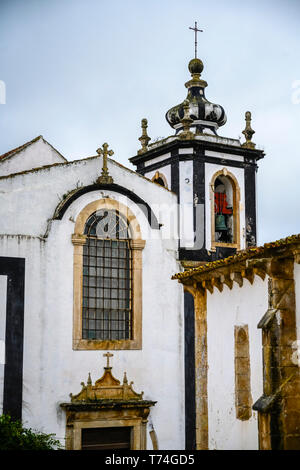 L'extérieur de l'Église ; district de Leiria, Obidos, Portugal Banque D'Images