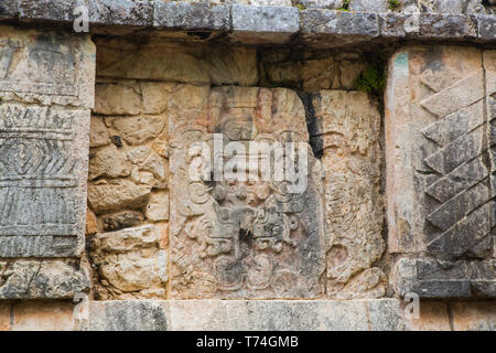 Sculptures, plate-forme de Vénus, Chichen Itza, Site du patrimoine mondial de l'UNESCO, Yucatan, Mexique Banque D'Images