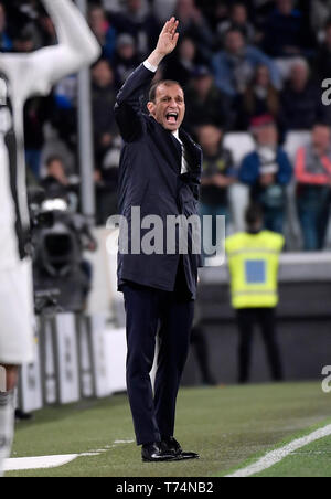 Turin, Italie. 3 mai, 2019. L'entraîneur-chef des FC Juventus Massimiliano Allegri lors d'une série de gestes un match de foot entre FC Juventus et Torino à Turin, Italie, le 3 mai 2019. Le match s'est terminé 1-1. Credit : Alberto Lingria/Xinhua/Alamy Live News Banque D'Images