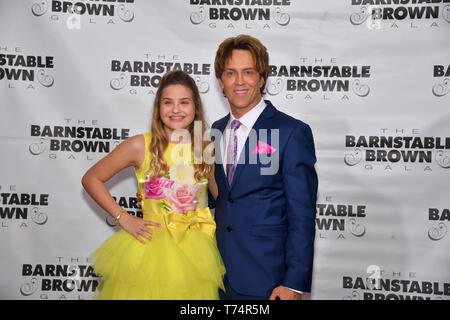 Louisville, Kentucky, USA. 06Th Mai, 2019. Larry Birkhead, Birkhead Dannielynn assister au derby du Kentucky 2019 Comté de Brown Saint-sylvestre le 3 mai 2019 à Louisville, Kentucky. Photo : C Michael Stewart/imageSPACE/MediaPunch MediaPunch Crédit : Inc/Alamy Live News Banque D'Images