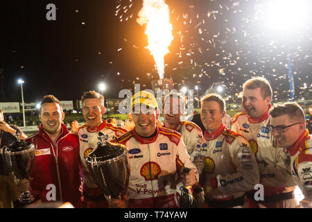 Barbagallo Raceway, Neerabup, Australie. 4 mai, 2019. Supercars Virgin Australia Championship, PIRTEK SuperNight Perth, jour 3 ; le vainqueur Scott McLaughlin après course 12 : Action de Crédit Plus Sport/Alamy Live News Banque D'Images