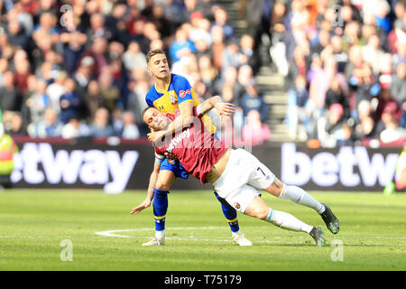 Londres, Royaume-Uni. 04 mai, 2019. Au cours de la Premier League match entre West Ham United et de Southampton au stade de Londres, Stratford, Londres le samedi 4 mai 2019. (Crédit : Leila Coker | MI News) usage éditorial uniquement, licence requise pour un usage commercial. Aucune utilisation de pari, de jeux ou d'un seul club/ligue/dvd publications. Photographie peut uniquement être utilisé pour les journaux et/ou à des fins d'édition de magazines. Crédit : MI News & Sport /Alamy Live News Banque D'Images