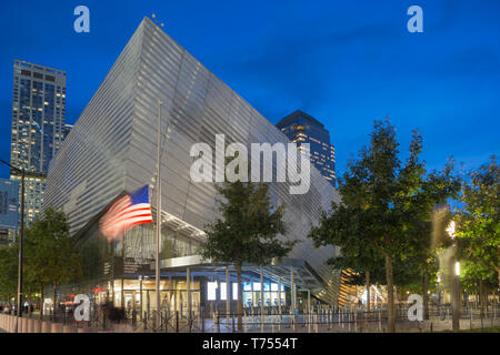 Pavillon d'ENTRÉE DU MUSÉE MÉMORIAL NATIONAL DU 11 SEPTEMBRE (©DAVIS BRODY BOND 2018 ) le centre-ville de Manhattan NEW YORK USA Banque D'Images