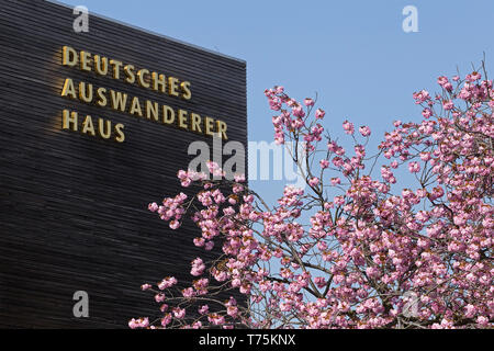 Auswanderer Deutsches Haus (centre), l'Émigration allemande Havenwelten, Bremerhaven, Brême, Allemagne Banque D'Images