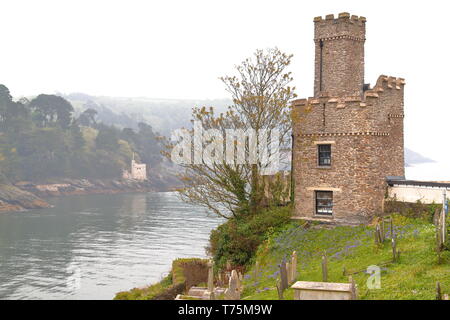 Vue du château de Dartmouth vers Kingswear Castle, Dartmouth, Devon, UK Banque D'Images