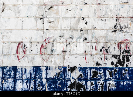 Blanc et bleu grunge fond mur de brique Banque D'Images