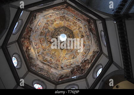 Vue de l'intérieur de la peinture de Dome. Basilica di Santa Maria del Fiore, Duomo, Florence, Italie Banque D'Images