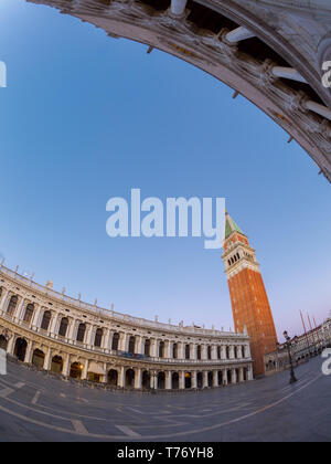 Campanile di San Marco dans la matinée Banque D'Images