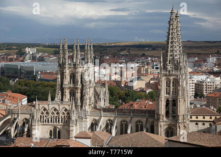 Burgos et sa cathédrale gothique à Burgos vu de l'Castillo Banque D'Images