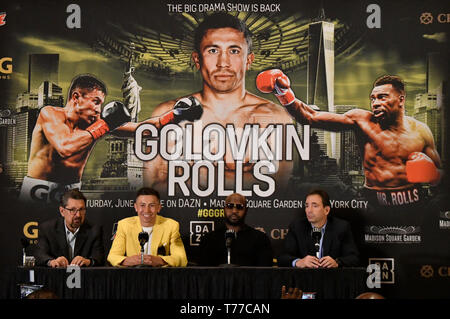 Las Vegas, USA. 04 mai, 2019. (L-R) Gennadiy ''GGG'' annonce Glolovkin son entraîneur de boxe nouvelles banques Johnathon samedi lors d'une conférence de presse à Las Vegas NV. Le 4 avril 2019. Johnathon banques vont former GGG pour son prochain combat à NY contre Steve Rolls au MSG le 8 juin. Credit : ZUMA Press, Inc./Alamy Live News Banque D'Images