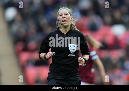 Londres, Royaume-Uni. 04 mai, 2019. Au cours de l'arbitre Abigail Byrne FA Women's Cup match final entre les femmes de Manchester City et West Ham United Mesdames au stade de Wembley le 4 mai 2019 à Londres, en Angleterre. Credit : PHC Images/Alamy Live News Banque D'Images