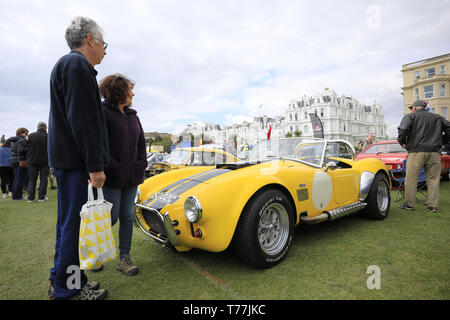 Eastbourne, Royaume-Uni. 5e mai 2019. Uk weather.amateurs de voitures affluent pour un ciel nuageux Eastbourne aujourd'hui. Avec plus de 900 véhicules attendus, le magnifique motors événement se déroule pendant 2 jours sur le week-end férié et est l'un des plus grands événements de ce type sur la côte sud. Credit:Ed Brown/Alamy Live News. Banque D'Images