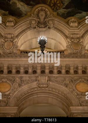 Paris, France, août 19,2018 : Palais ou l'Opéra Garnier et l'Académie Nationale de Musique de Paris, France. C'est un opéra de 1979 places, qui a été buil Banque D'Images