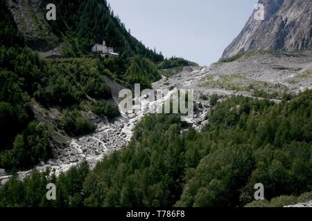 Tunnel du Mont Blanc, côté italien, Banque D'Images