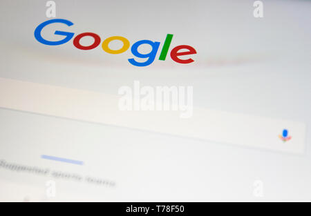 Kaliningrad, Russie, 25 Octobre 2017 : Google Start Page web sur l'iPad Pro. Google est une société multinationale américaine spécialisée Banque D'Images