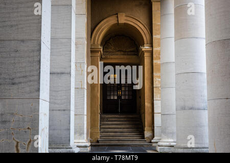 L'entrée latérale pour Jameson Hall à l'Université de Cape Town en Afrique du Sud Banque D'Images