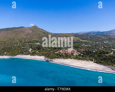 Vue aérienne de Capogrosso près de plages de Marina di Camerota, Campanie, Italie Banque D'Images