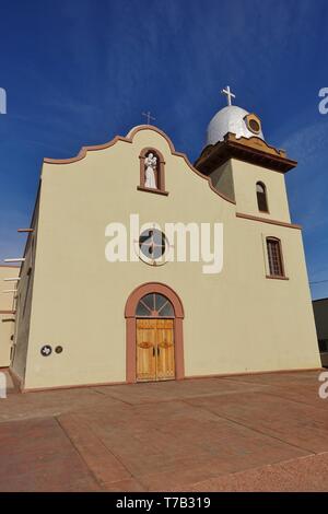EL PASO, TX - 23 MAR 2019- Vue du monument Ysleta Mission church situé dans l'Ysleta del Sur Pueblo à El Paso, au Texas. Banque D'Images