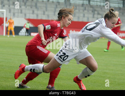 Munich, Bavière, Allemagne. 5 mai, 2019. De gauche Sara DAEBRITZ (Muenchen), Greta STEGEMANN (Freiburg), .allemand de football Bundesliga Womans, journée 21, FC Bayern München vs SC Fribourg, FC Bayern Munich, Campus, 05 mai 2019, Crédit : Wolfgang Fehrmann/ZUMA/Alamy Fil Live News Banque D'Images