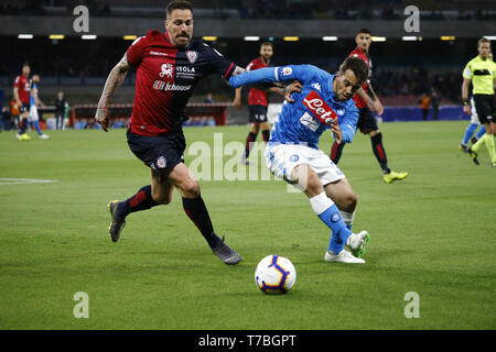 Naples, Italie. 5 mai, 2019. Amin Maalouf de Napoli et Cerri de Cagliari.en action au cours de la Serie A italienne match de football entre SSC Napoli vs FC Cagliari au stade San Paolo à Naples, le 05 mai 2019. Crédit : Fabio Sasso/ZUMA/Alamy Fil Live News Banque D'Images