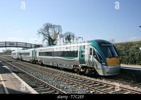 Kildare Irlande ,station, avril 2010, un service de train Iarnrod Eireann Banque D'Images