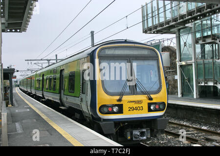 Gare Blackrock,Irlande, avril 2010, un service de train Iarnrod Eireann Banque D'Images