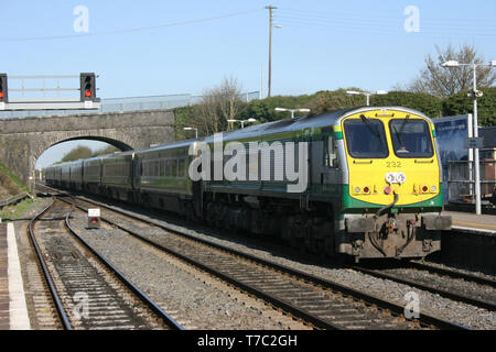 Kildare, Irlande, avril 2010, un service de train Iarnrod Eireann Banque D'Images