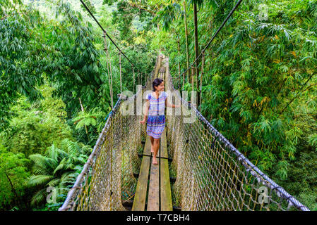 Jardin de Balata, Martinique - jardin botanique tropical Paradise sur l'île des Caraïbes avec des ponts de suspension - France Banque D'Images