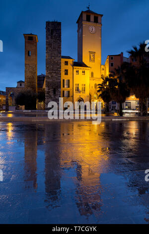 Italie Ligurie Gênes -La Torre del Brandale ou une Campanassa pour les habitants de Savone est l'un des symboles de la ville de Savone. Banque D'Images