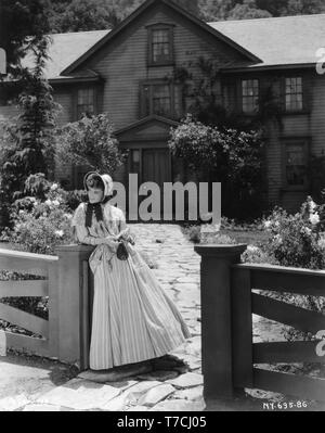 Katharine Hepburn comme Jo Mars 1933 LITTLE WOMEN réalisateur George Cukor roman Louisa May Alcott, RKO Radio Pictures Banque D'Images