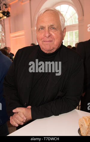 Berlin, Allemagne. 06 mai, 2019. Le journaliste Heiner Bremer vient à la nuit de la Süddeutsche Zeitung. Credit : Jörg Carstensen/dpa/Alamy Live News Banque D'Images