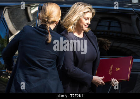 Londres, Royaume-Uni. 7 mai, 2019. Penny Mordaunt MP, Secrétaire d'État à la défense, arrive au 10 Downing Street pour une réunion du Cabinet. Credit : Mark Kerrison/Alamy Live News Banque D'Images