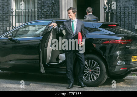 Londres, Royaume-Uni. 7 mai, 2019. Rory Stewart, secrétaire d'État au Développement international arrive à Downing Street pour la réunion hebdomadaire cabonet Crédit : amer ghazzal/Alamy Live News Banque D'Images