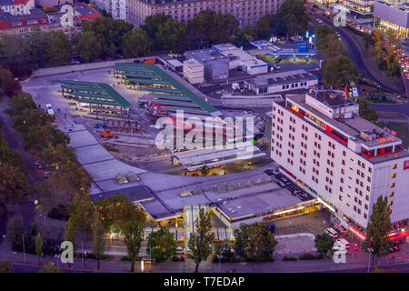 Zentraler Omnibusbahnhof, Messedamm, Charlottenburg, Berlin, Deutschland Banque D'Images