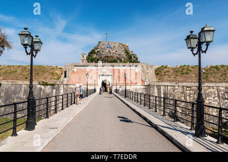 Entrée privée, pont, ancienne forteresse, Kerkyra, Corfou, îles Ioniennes, Grèce Banque D'Images