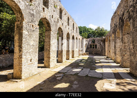 Basilique, ville ancienne, antiquité, d'excavation, Butrint, Saranda, Albanie Banque D'Images