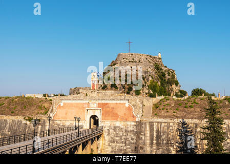 Entrée privée, pont, ancienne forteresse, Kerkyra, Corfou, îles Ioniennes, Grèce Banque D'Images