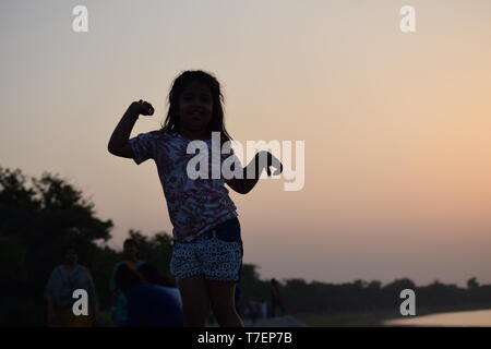 Girl having fun at Lake Banque D'Images