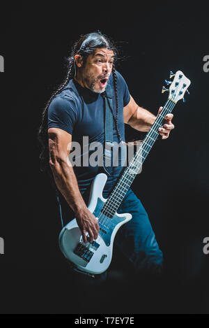 Rob Trujillo, bassiste du groupe de heavy metal américain Metallica, live à Alpitour Pala à Turin, Italie, le 10 février, 2018. Banque D'Images