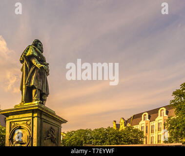 Monument Beethoven à Bonn, en Allemagne.Il a été inauguré le 12 août 1845, en l'honneur du 75e anniversaire de la naissance du compositeur. Banque D'Images