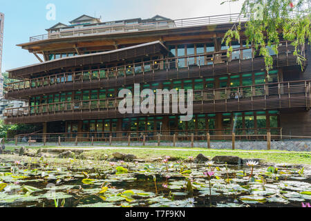 Taipei, JAN 5 : Vue extérieure de la Direction générale de la Bibliothèque publique de Taipei Beitou le Jan 5, 2019 à Taipei Banque D'Images